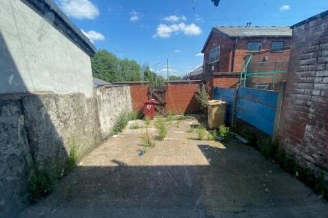 REAR YARD T202607271453.jpg