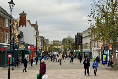 Staines 2.JPG