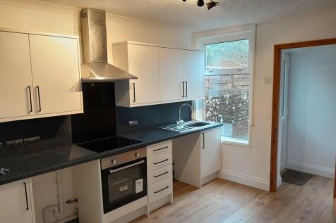 Fairfield Road, Blandford Forum, Dorset, DT11 photo 3