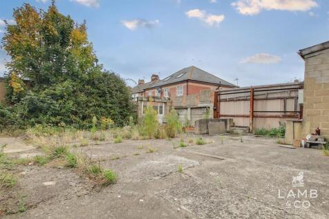 OUTSIDE REAR