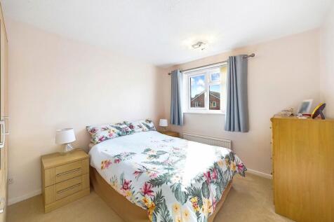 3 Paddock Close - Bedroom2