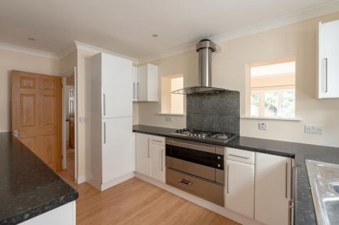 147 Radley Road-08768
