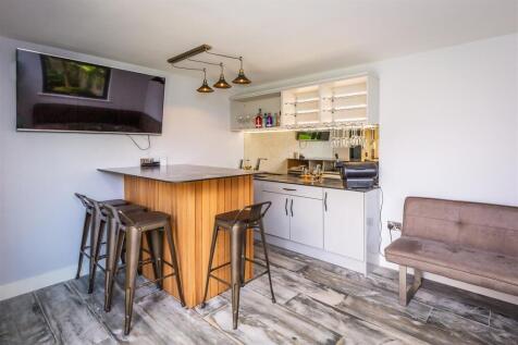 The Chimneys Park Street Worksop S80 1HH-32.jpg