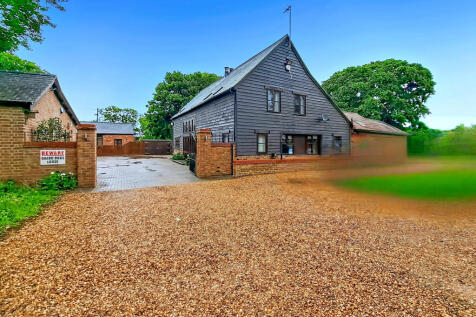 the-barn_00043