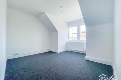 3 21 CHURCH LOUNGE M