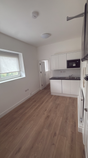 Studio flat on Carleton Road, Islington, London, £1,100/mo