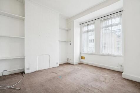 64 Abbey Road, Colliers Wood, SW19 reception.jpg