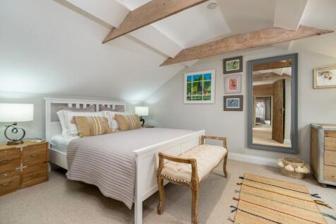 1440px-Elm Farm H...