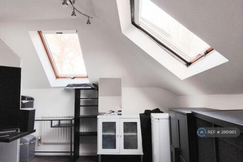 Roehampton Vale, London, SW15 photo 3