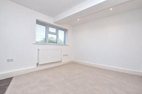 Ash Street, Ash, Aldershot, Surrey, GU12 photo 3