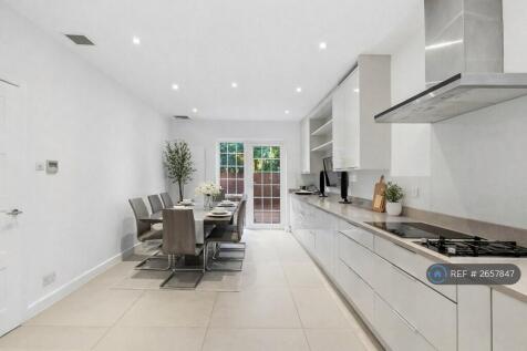 Gresham Gardens, London, NW11 photo 4