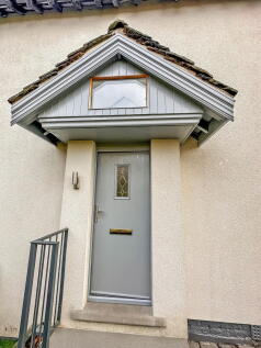 porch_1700306986439