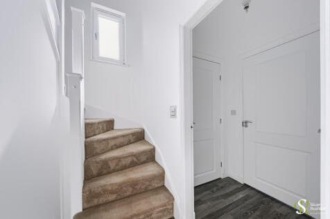 Pembroke Place, Middlewich photo 4