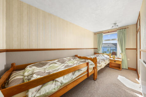 Bed2 T202505011528.jpg