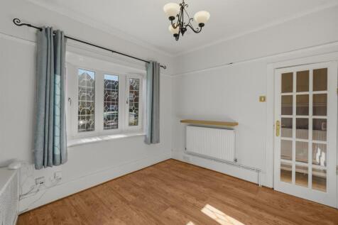 307 Llantarnam Road-6.jpg