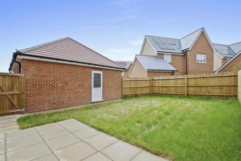 45 Orchid Drive, HP10 9GH-12.jpg