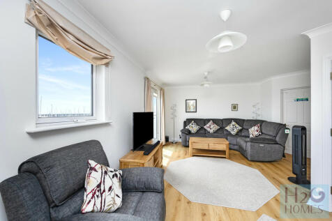 Collingwood Court...