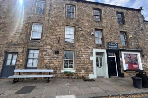 Retail Property (high street) to rent Image 5