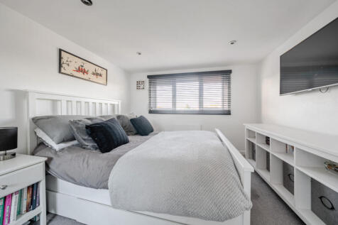 1384338-21-692ec5...