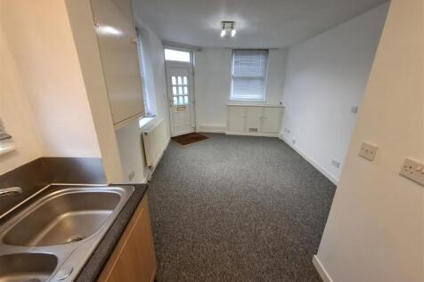 Ashbourne Road, Leek photo 5