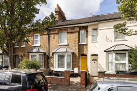 Cobden Road, E11