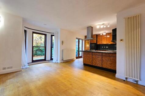 Live In Dining Kitchen