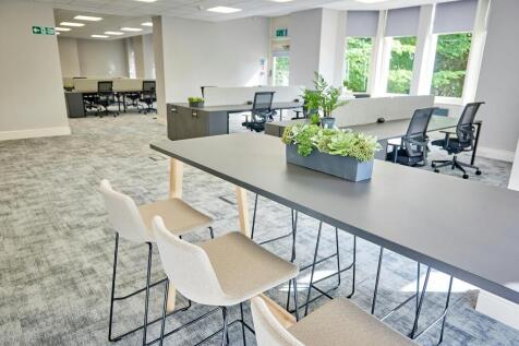 Office to rent Image 4