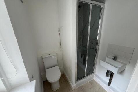 Upper Clapton Road,London,E5 photo 5