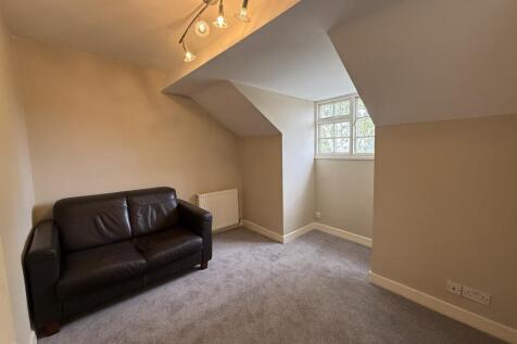 Milverton Crescent, Leamington Spa, Warwickshire photo 4