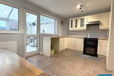 Enterpen Close Yarm TS15 9RT photo 3