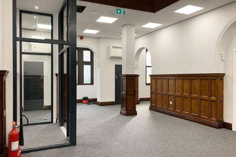 Office to rent Image 3