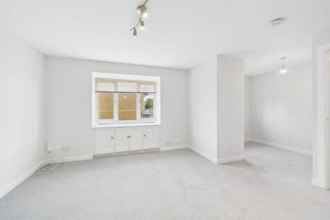 Studio / Reception
