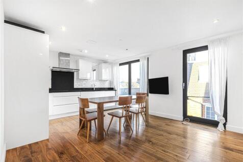 Reception/Kitchen