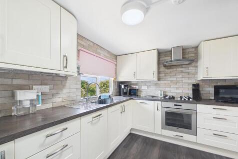 Kitchen .jpg