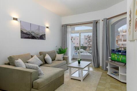 Lounge onto balcony