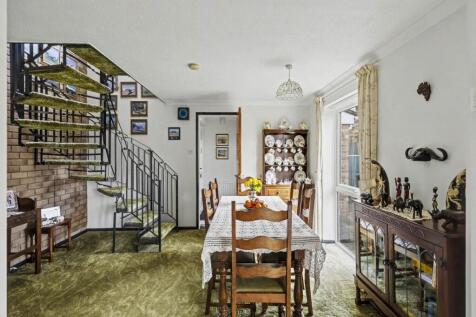 Dining Room (2)