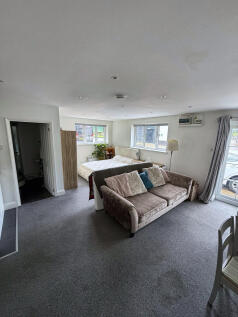 Ama Lodge, Longfield Farm, Nash Lane, Keston, Bromley photo 4
