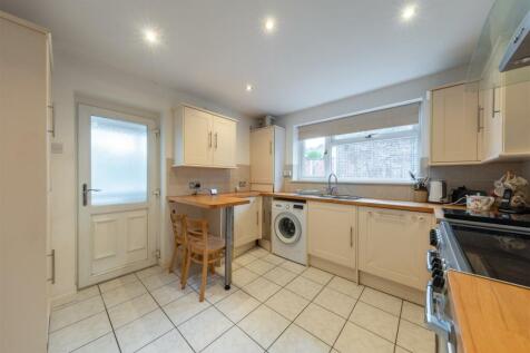 51 Kelsborrow Way-002.jpg