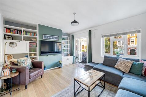 Flat, 4 Hatfield Court-3.jpg