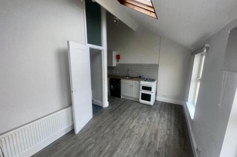 Kitchen / Living Room