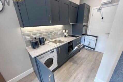 Apartment 13, Centaur House, Great George Street Leeds, LS1 3LA photo 4