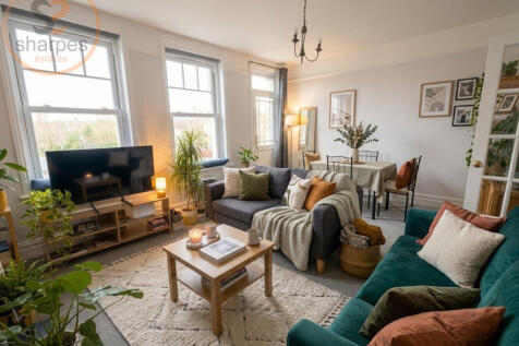 1-bed flat on a London Road, Mitcham, London, £1,450/mo