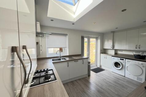 5 Freckleton Street photo 3