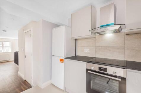 1 bed flat to rent High Street, High Barnet EN5