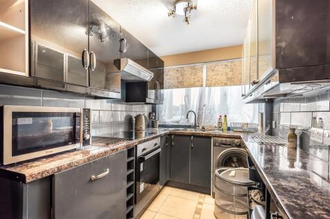Oakham Close, London, SE6 4LQ photo 4