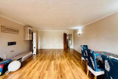 WhatsApp Image 20...