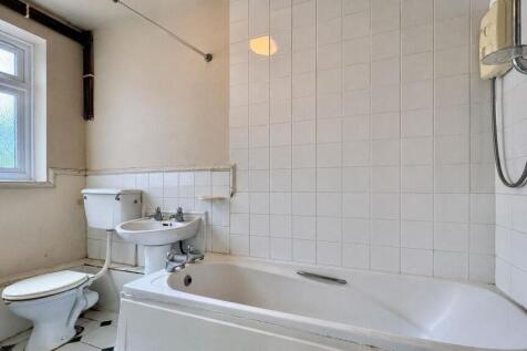 Property for sale in Cross harbour - Barrain Londo