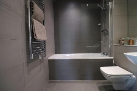 Broadside, 5 Oldham Road, M4 photo 4