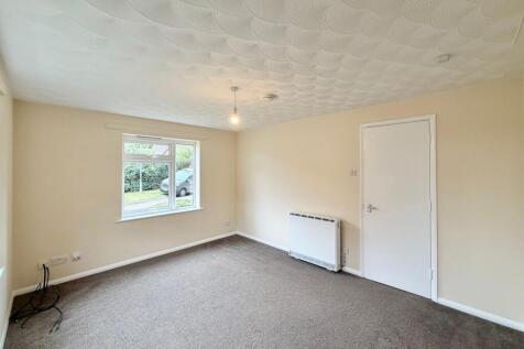 Kingsmead, Northampton, NN2 photo 3