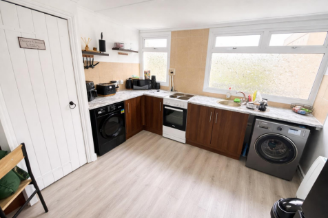 KITCHEN.png
